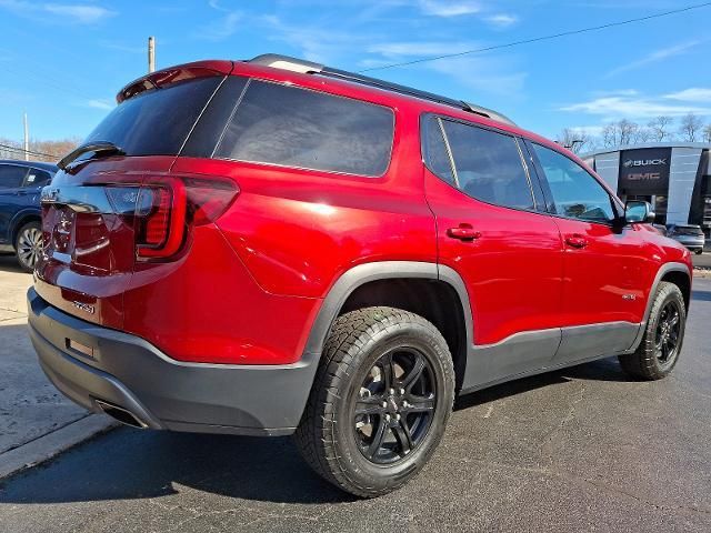 2022 GMC Acadia AT4