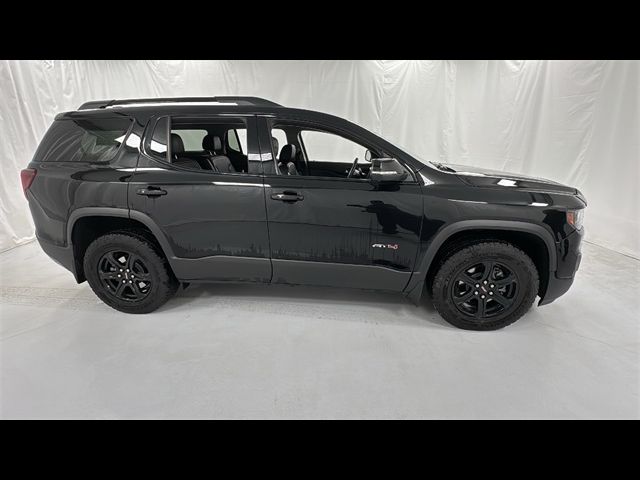 2022 GMC Acadia AT4