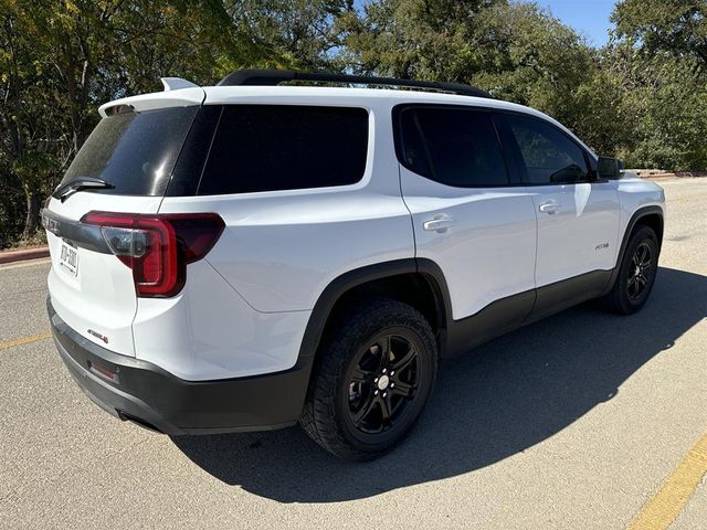 2022 GMC Acadia AT4