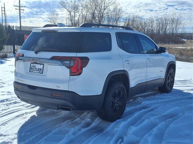 2022 GMC Acadia AT4