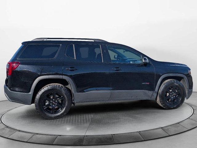 2022 GMC Acadia AT4