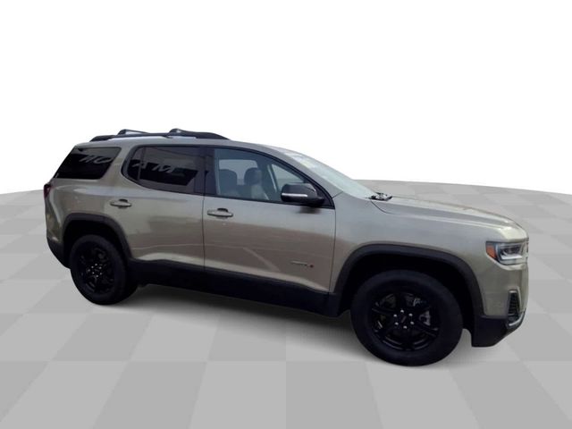 2022 GMC Acadia AT4