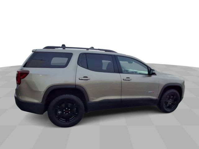 2022 GMC Acadia AT4