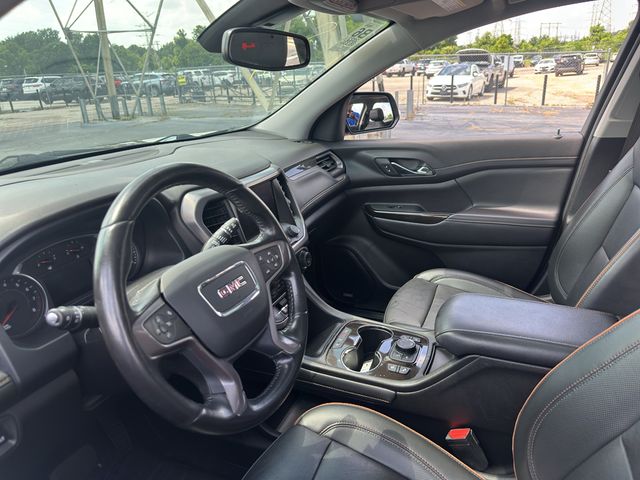 2022 GMC Acadia AT4