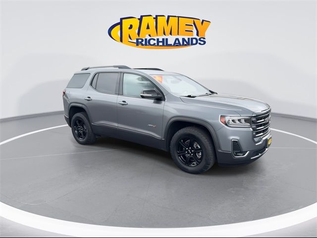 2022 GMC Acadia AT4