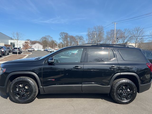 2022 GMC Acadia AT4
