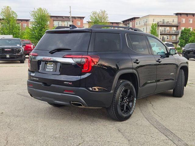 2022 GMC Acadia AT4