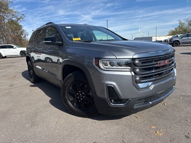 2022 GMC Acadia AT4