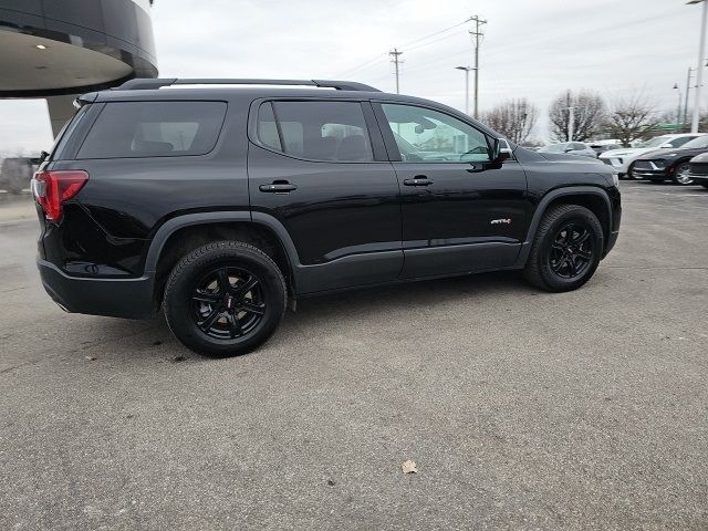 2022 GMC Acadia AT4