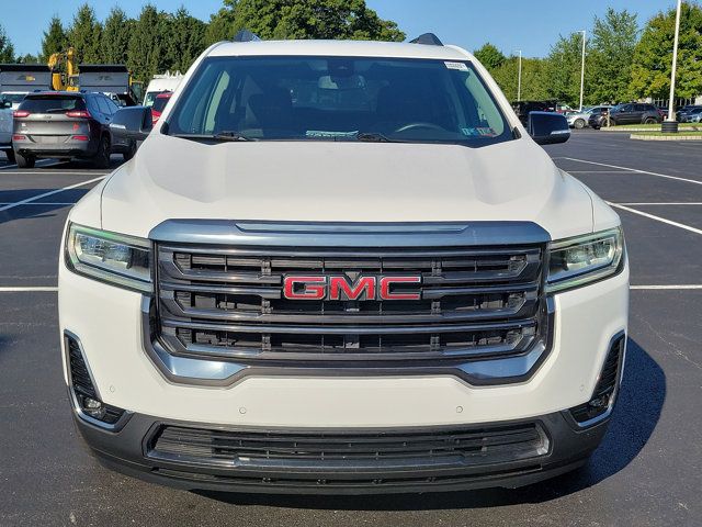 2022 GMC Acadia AT4