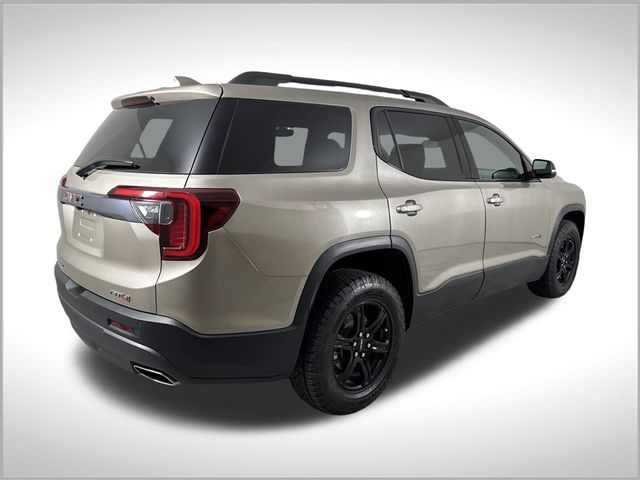 2022 GMC Acadia AT4