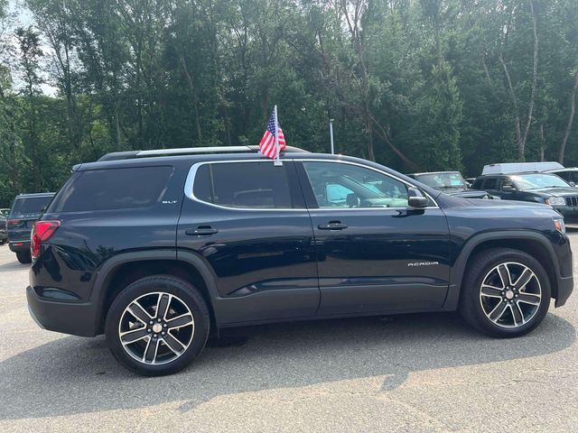 2022 GMC Acadia SLT