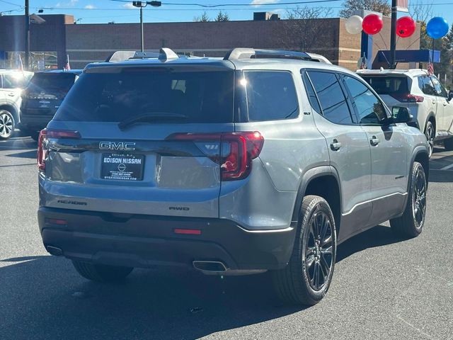 2022 GMC Acadia SLT