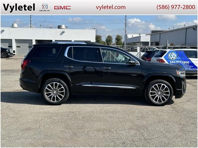 2022 GMC Acadia Denali