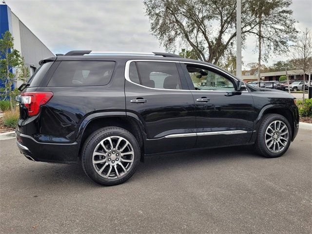 2022 GMC Acadia Denali