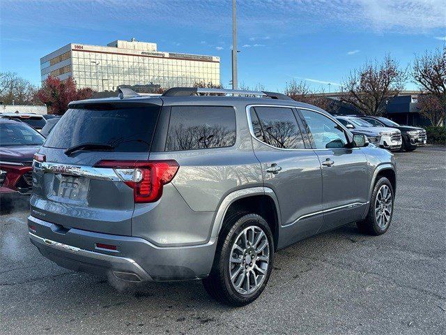 2022 GMC Acadia Denali