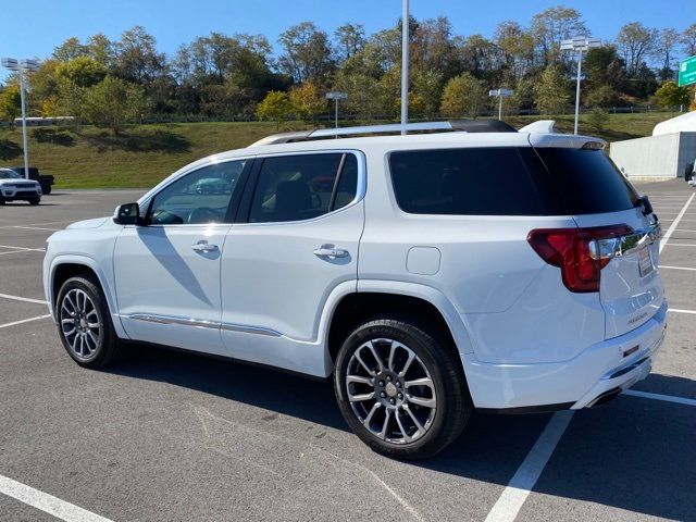 2022 GMC Acadia Denali