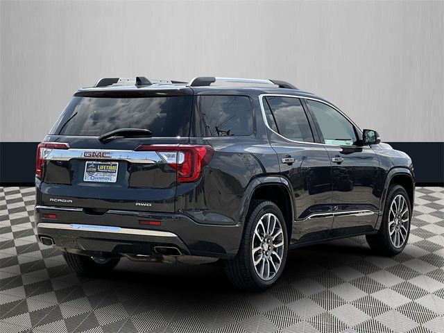 2022 GMC Acadia Denali