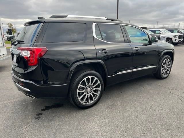 2022 GMC Acadia Denali