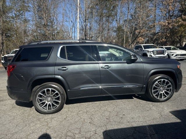 2022 GMC Acadia Denali