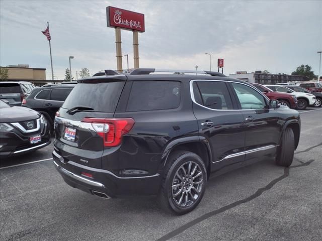 2022 GMC Acadia Denali