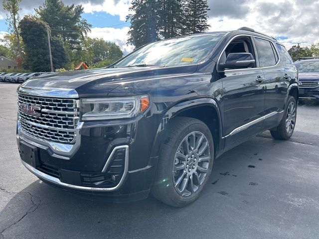 2022 GMC Acadia Denali