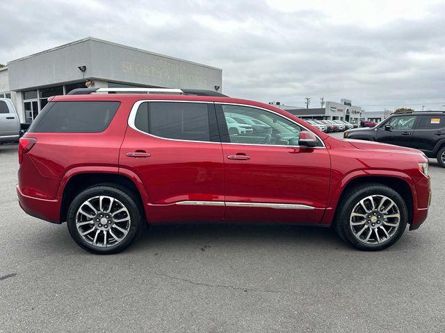 2022 GMC Acadia Denali