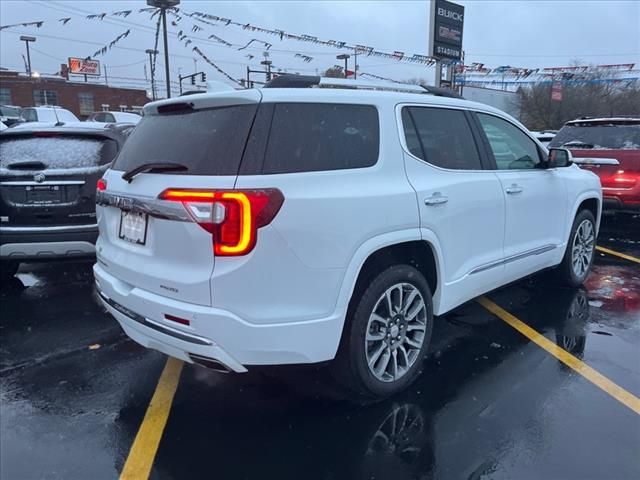 2022 GMC Acadia Denali