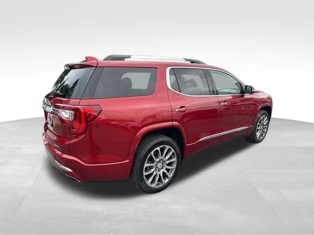 2022 GMC Acadia Denali