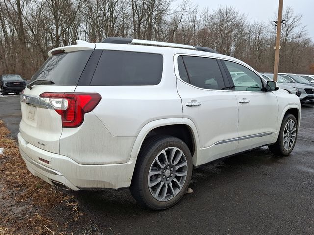 2022 GMC Acadia Denali