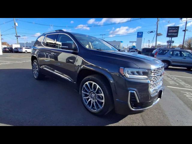 2022 GMC Acadia Denali