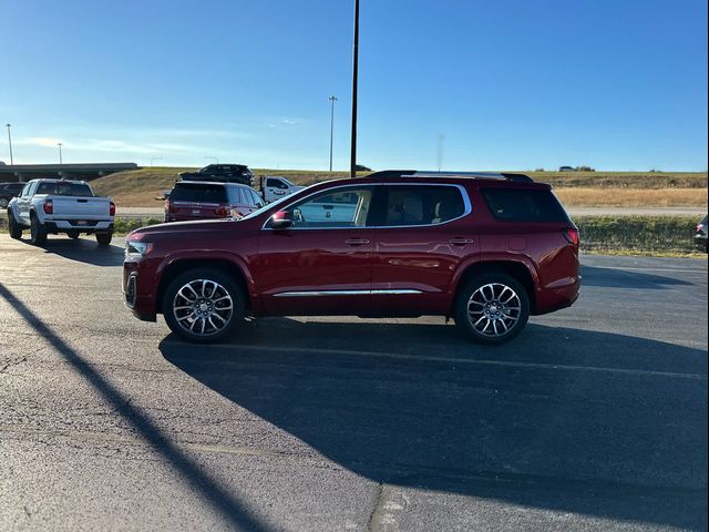 2022 GMC Acadia Denali