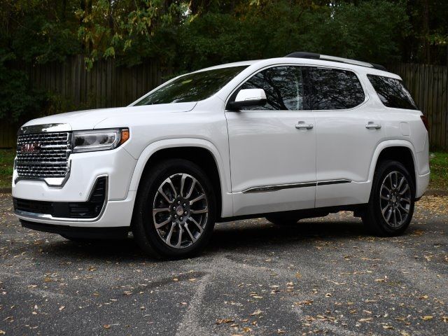 2022 GMC Acadia Denali