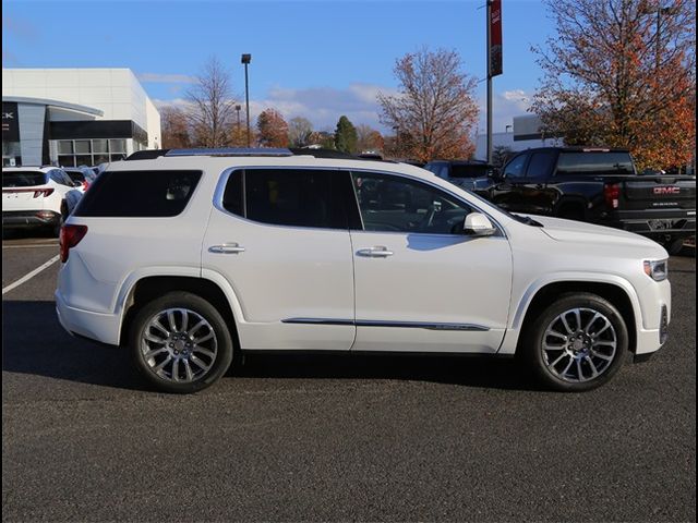 2022 GMC Acadia Denali