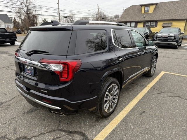 2022 GMC Acadia Denali