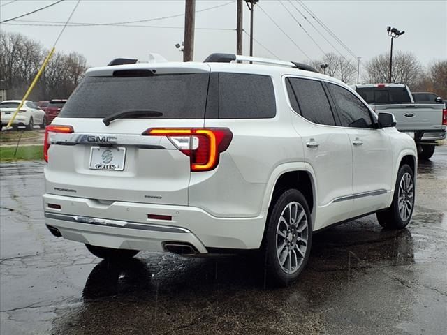 2022 GMC Acadia Denali