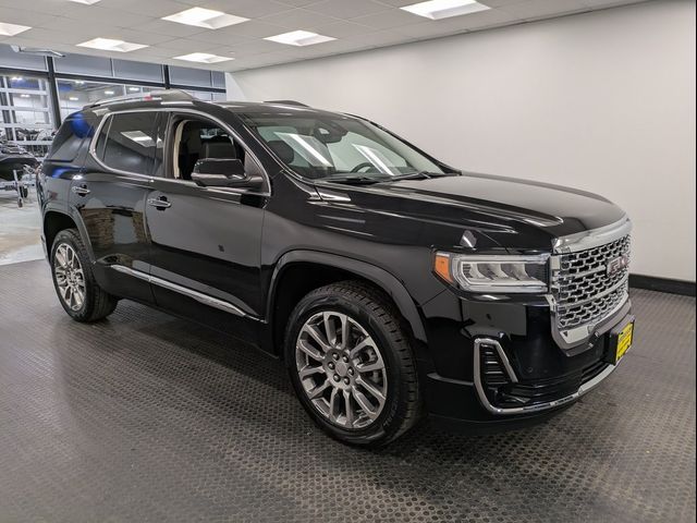 2022 GMC Acadia Denali