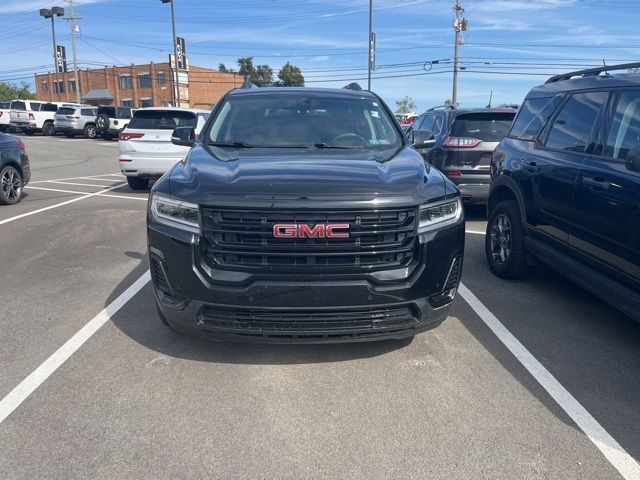 2022 GMC Acadia SLE