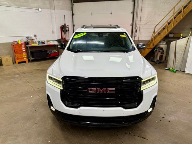 2022 GMC Acadia SLT