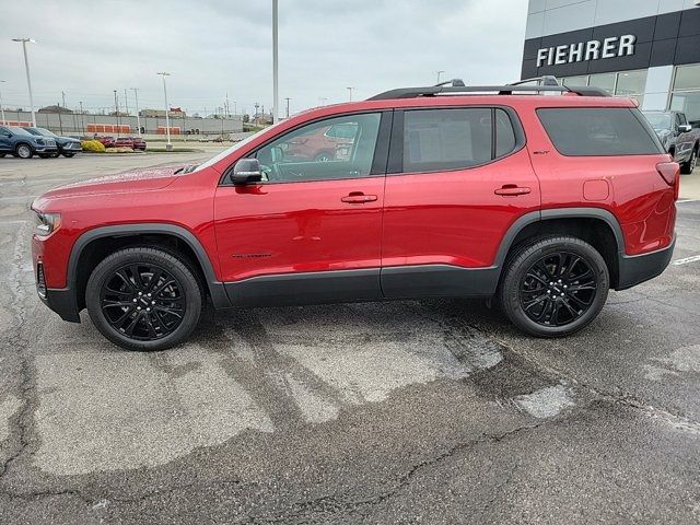 2022 GMC Acadia SLT