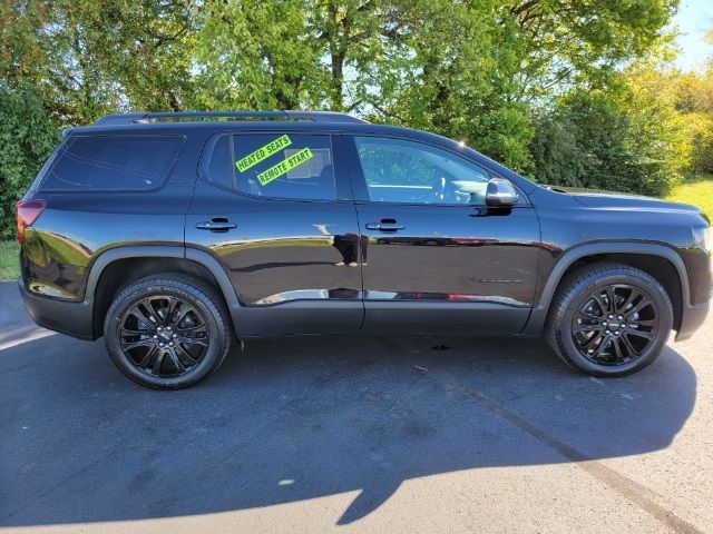 2022 GMC Acadia SLT