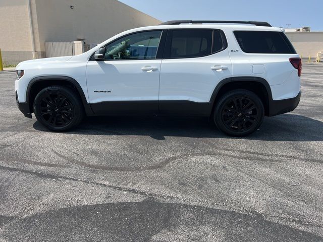 2022 GMC Acadia SLT