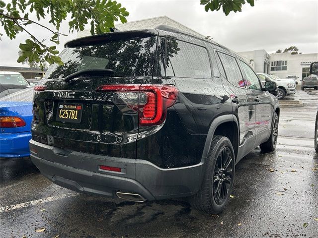 2022 GMC Acadia SLT