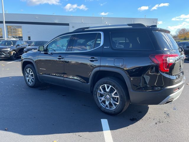 2022 GMC Acadia SLT