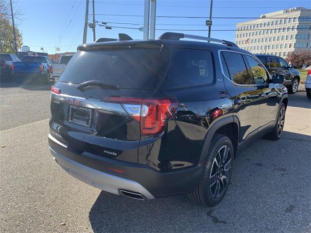 2022 GMC Acadia SLT