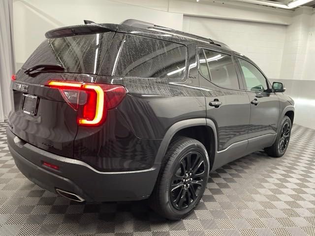 2022 GMC Acadia SLT