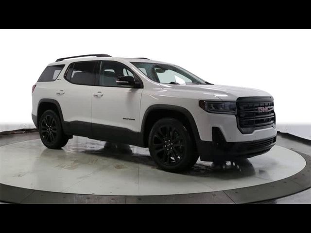 2022 GMC Acadia SLT