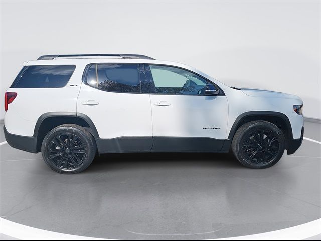 2022 GMC Acadia SLT