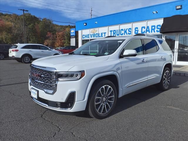 2022 GMC Acadia Denali