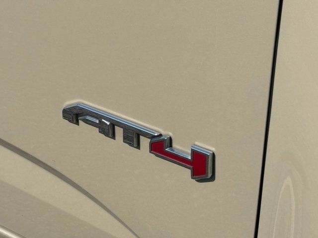 2022 GMC Canyon AT4 Leather